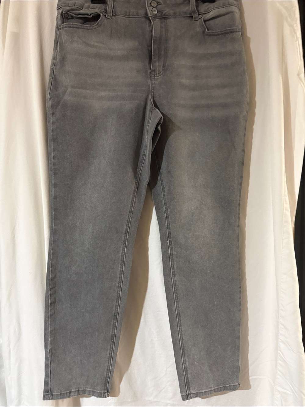 Women’s Grey Slim Stretch Jeans regular fit